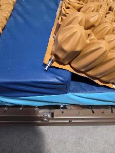 adjustable bed - Photo 5