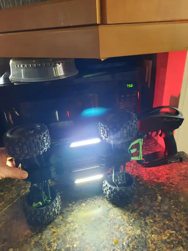 Traxxas Mini Maxx 2blx