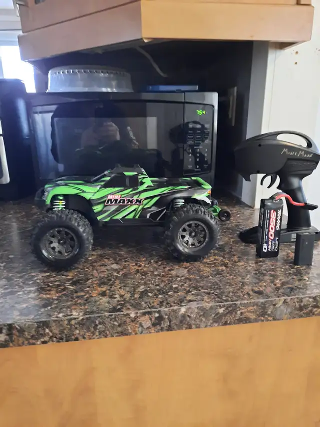 Traxxas Mini Maxx 2blx - Photo 4