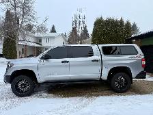 2015 Toyota Tundra - Photo 2