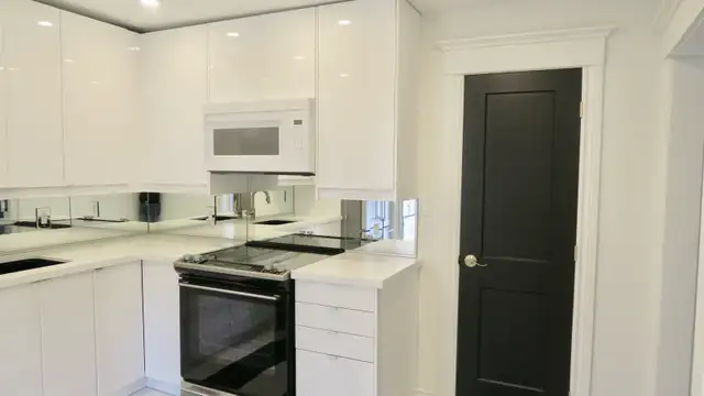 Bright, clean inclusive one bedroom apartment. - Photo 3
