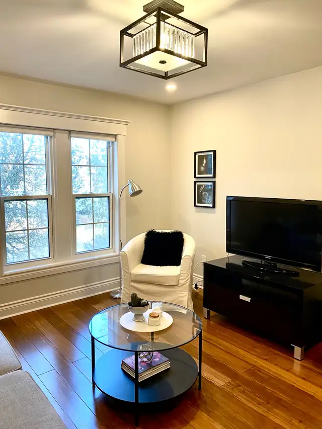 Bright, clean inclusive one bedroom apartment. - Photo 6