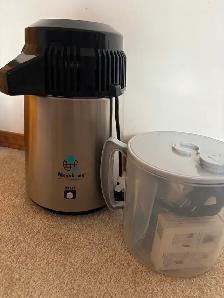 Water Distiller & Fluoride resistant bottles