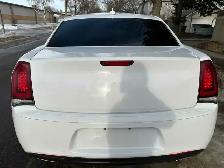 2018 Chrysler 300 3.6L V6 For Sale. - Photo 7