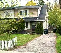 Donmills/Steeles 3 Bedroom Semi-Detached House for Rent