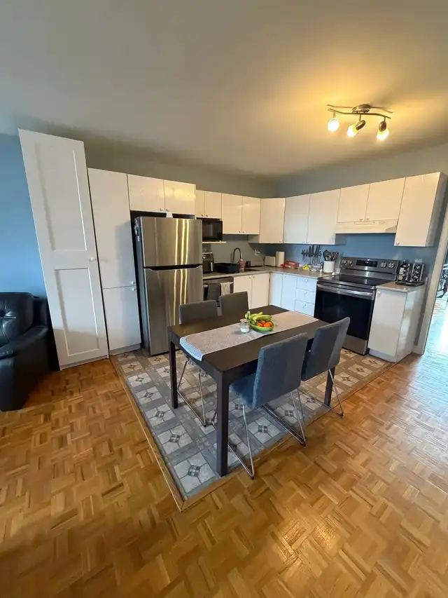 Large 5 1/2 apartment - Sud-Ouest - Photo 2