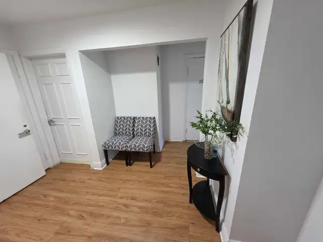 ROOM RENTALS/FURNISHED BEDROOMS FOR RENT/CHAMBRE MEUBLÉE A LOUER - Photo 3