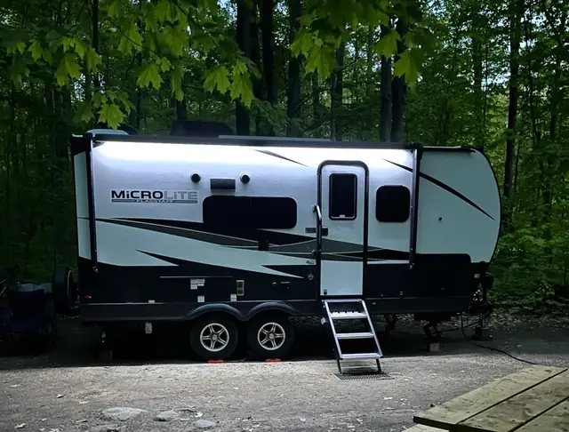 2024 Forest River Flagstaff Microlite 21DS