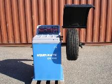 Wheel Balancer – Garage Equipment - Photo 3