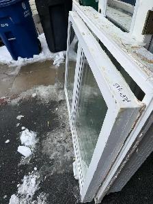 Vinyl casement window - Photo 3