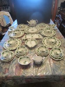 Royal Albert IVY LEA fine bone china set for 6