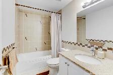 4 Bedroom Luxury House For Rent in Scarborough - May 1 - Photo 9