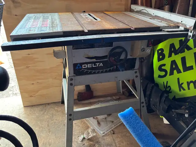 Delta table saw