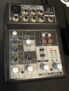 Behringer Xenyx 502 Premium 5-Input 2-Bus Mixer & Preamp - Photo 2