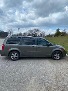 2010 Dodge Grand Caravan 4.0 L sxt - Photo 2