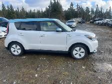 2016 Kia Soul EV - Photo 2