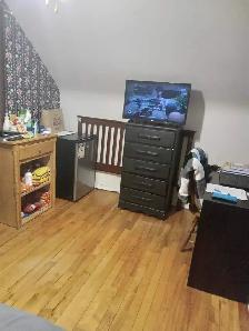 Large Furnished Room for Rent from May 1 to Sept 1/26 - Photo 2