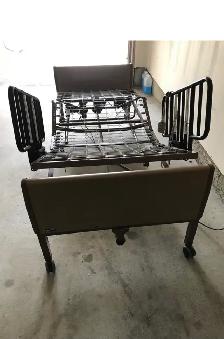 Invacare fully electric medical Hospital bed. - Photo 2