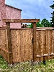 Custom wooden gates - Photo 6