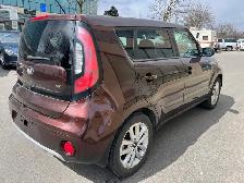 2018 Kia Soul, Auto, Very Clean, Drives Good, ENGINE KNOCKS - Photo 2