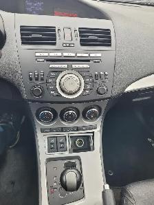 MAZDA 3 GT - Photo 3