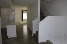 3 Bed 2.5 Bath Apartment Available: Garden City, Winnipeg - Photo 9