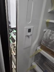 GE 36" French Door Refrigerator (GWE22JYMFS) – brand new. - Photo 3