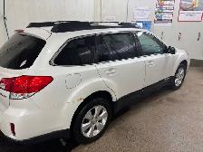 2010 Subaru Outback - Photo 3