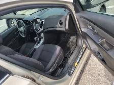 2015 Chev. Cruze  Automatic  Low kms - Photo 5