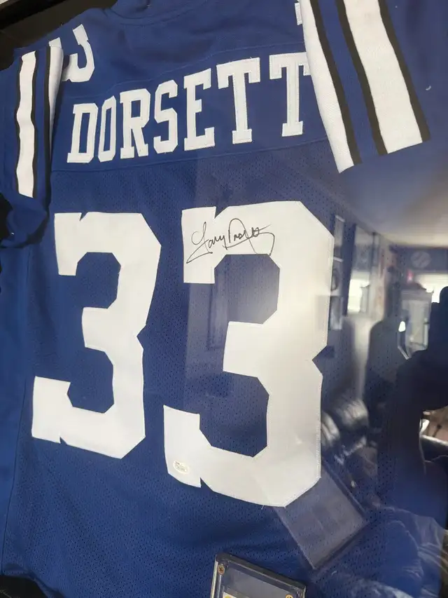 Tony Dorsett Autographed 1977 Mitchell Ness Cowboys Jersey Jerry