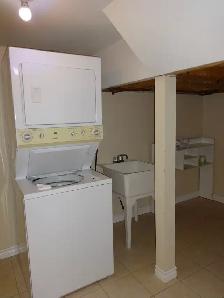 $975 - 1 room in bsmt apt, Richmond Hill, Bathurst / Elgin Mills - Photo 6