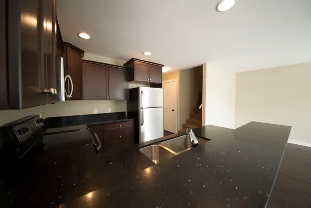 Breahill Townhouse with Garage - Available May 15th! - Photo 3
