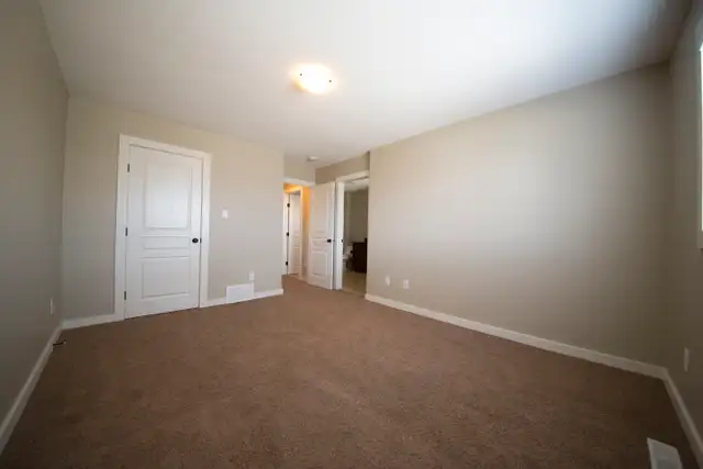 Breahill Townhouse with Garage - Available May 15th! - Photo 7