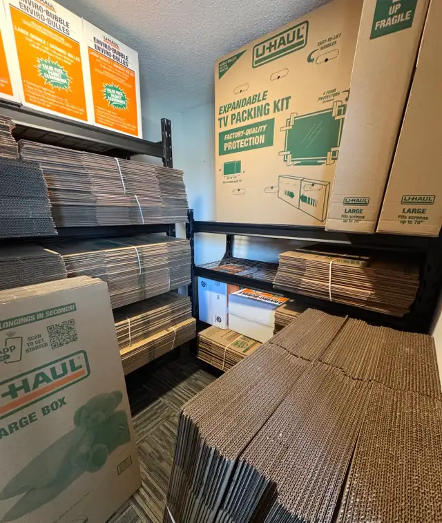 Calculated Moving - Boxes and Packing Materials - Photo 4