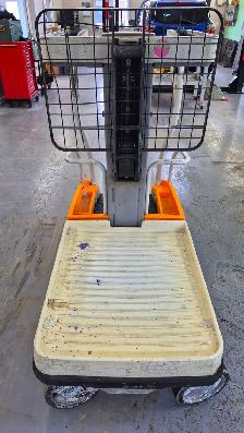 2012 Crown WAV50-118 Work Assist Vehicle Order Picker - Photo 4
