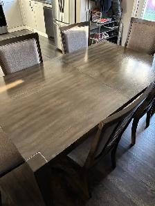 solid wood table with 6 chairs and extension leaf - Photo 3