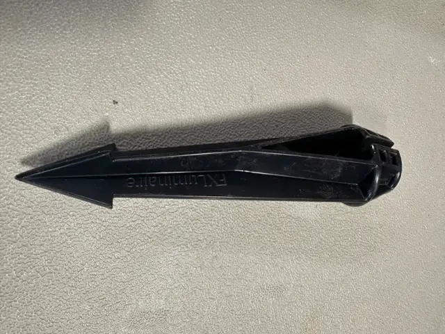 Landscape Lighting Fixture Ground Stakes - Photo 6