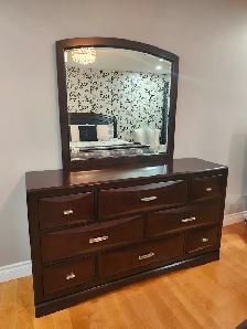 Bed Room Set For Sale