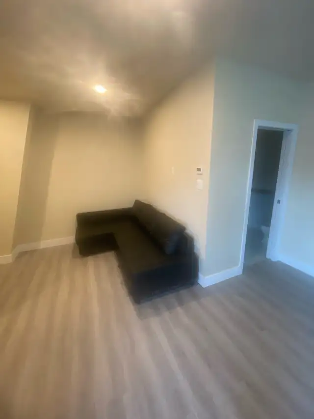 Studio Moderne Semi-Meublé – Greenfield Park – 995$/mois. - Photo 4