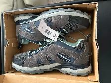 Hiking Sneakers - Photo 3