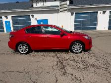 2012 Mazda3 GT One owner, Manual, Low km - Photo 5