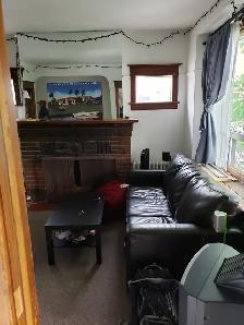 House for rent to a family or students, Christie and St.Clair - Photo 6