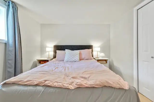 $2,100 1BR Garden Suite, Laundry, Patio, Parking, Dogs ok - Photo 8