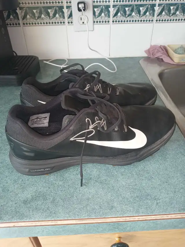 mens Nike golf shoes