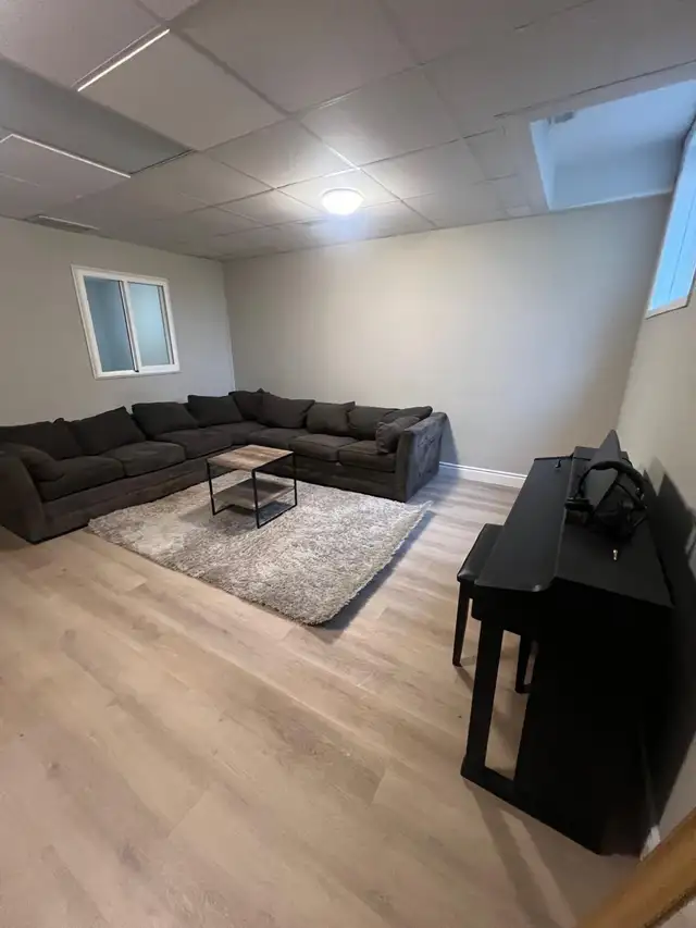 1 bedroom Apartment For rent In Burlington - Photo 3