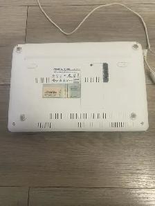 ASUS Eee PC Seashell 1005HA-MU17-WT 10.1-Inch White Netbook - Photo 3