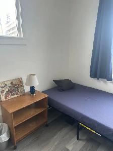 Furnished room for rent - Photo 2