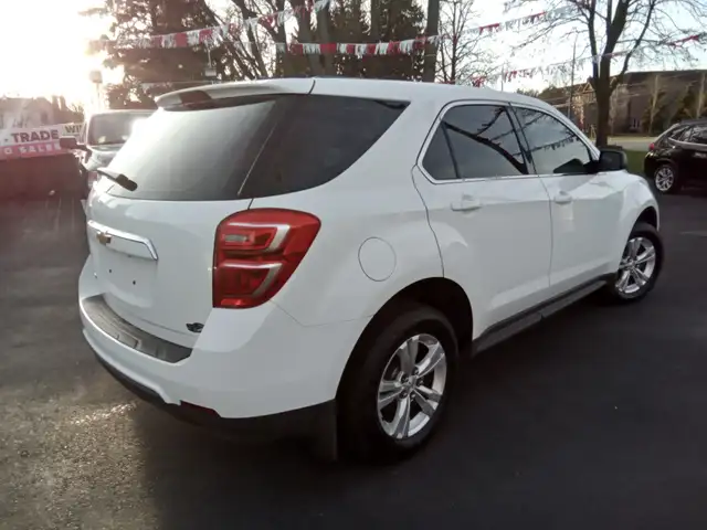 2017 Chevrolet Equinox - Photo 5