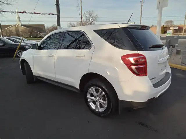 2017 Chevrolet Equinox - Photo 9
