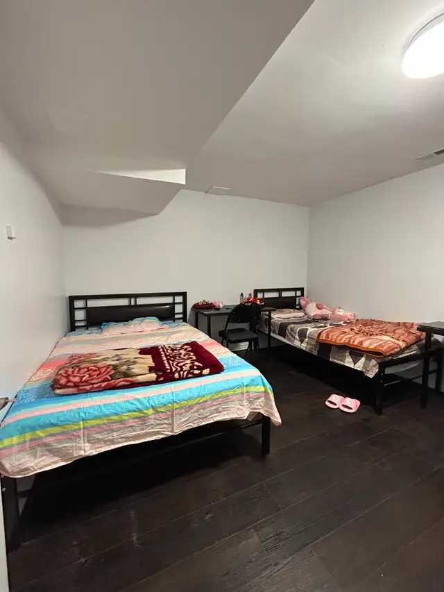 Shared room available in Scarborough